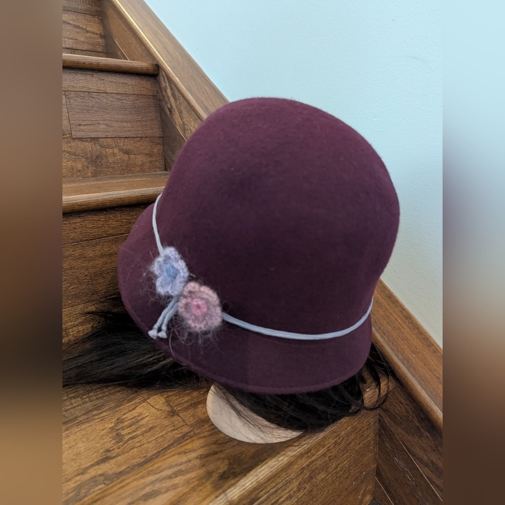 Vintage Hat Tristan Wool Felt Burgundy Cloche Hat with Floral Cashmere Accents - Picture 4 of 8